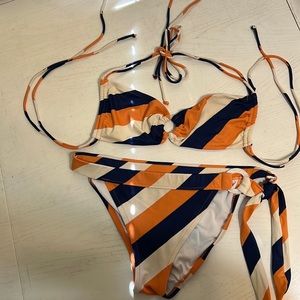 Victoria’s Secret bikini